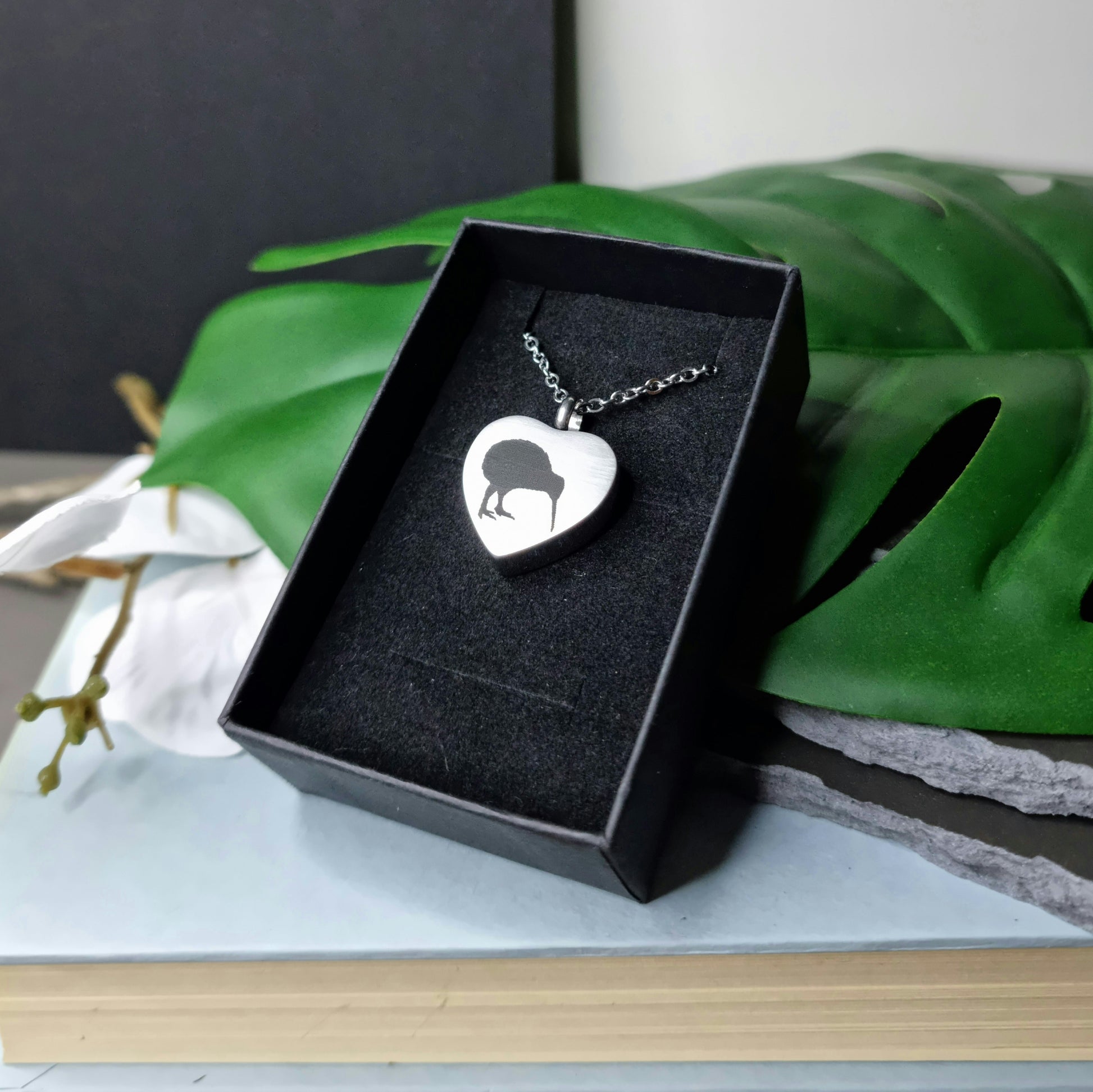 Kiwi Engraved Keepsake Memorial Necklace Gift Box